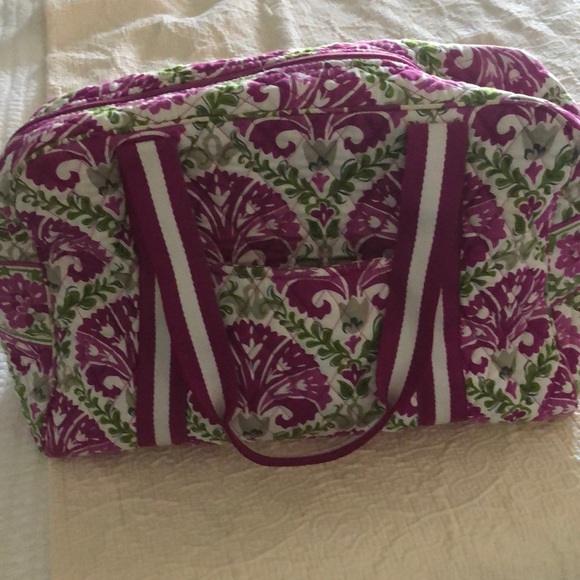 Vera Bradley - Picture 1 of 4